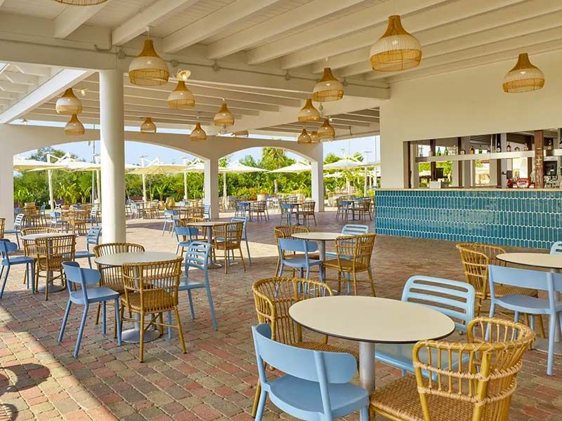 Veranda del bar sulla spiaggia