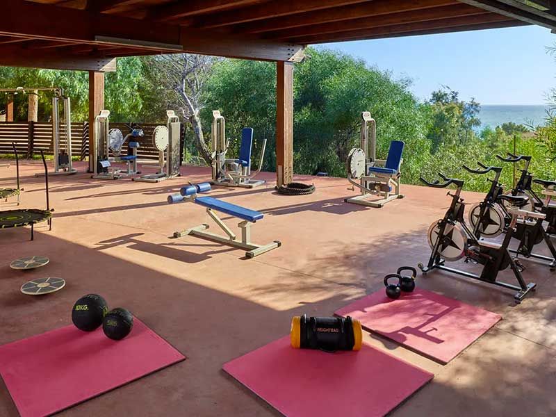 Patio con area fitness attrezzata