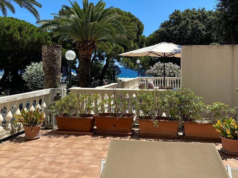 Terrazza di hotel a Spotorno