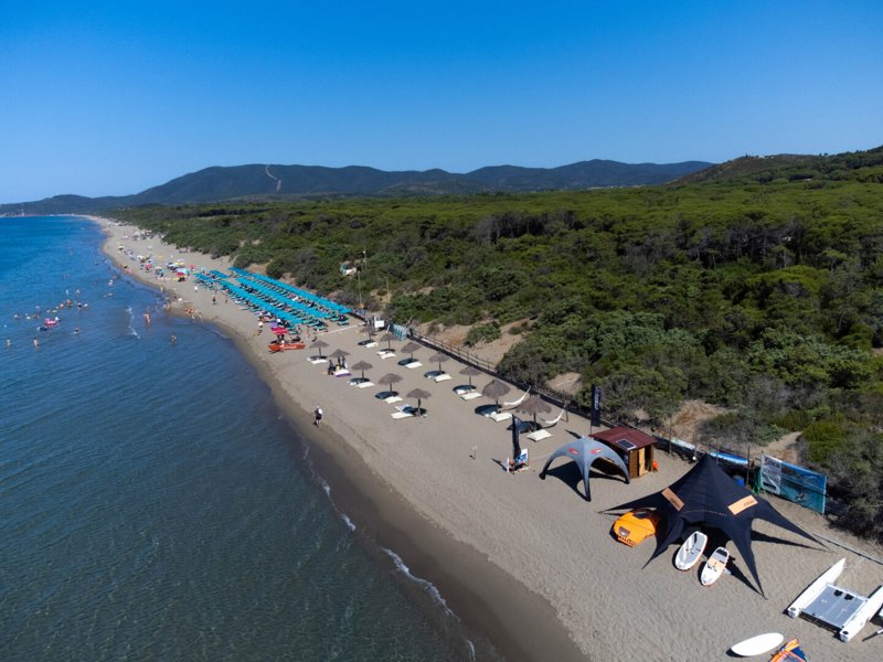 Panoramica spiaggia privata camping village