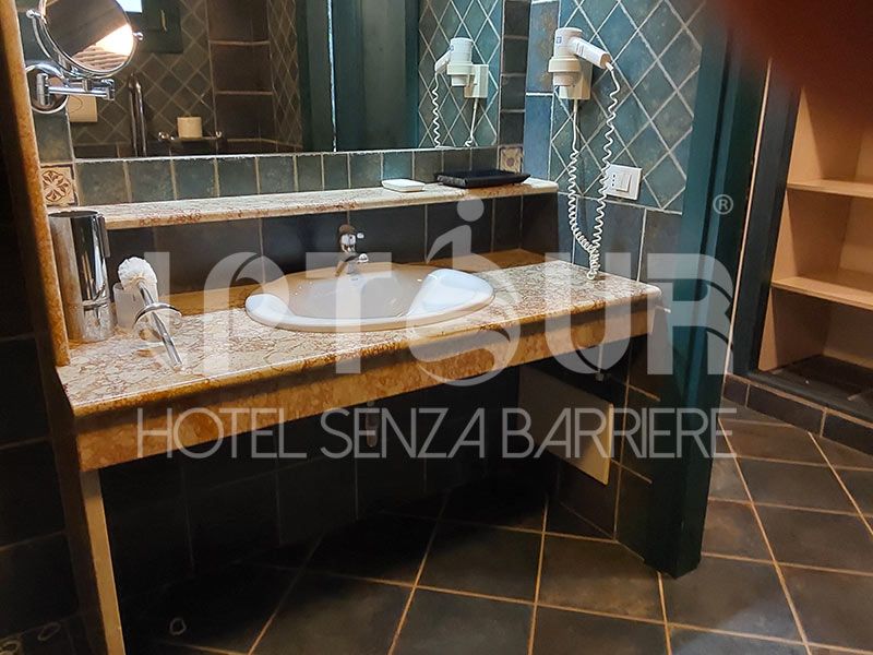 Bagno adattato per disabili