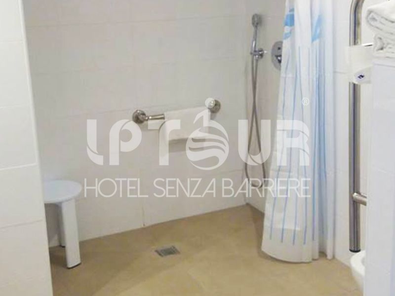 Bagno adattato per disabili